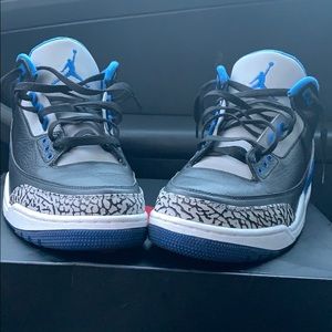Jordan sport blue 3’s